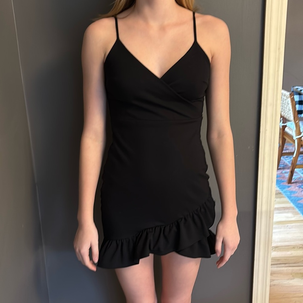 Lulus XS black dress